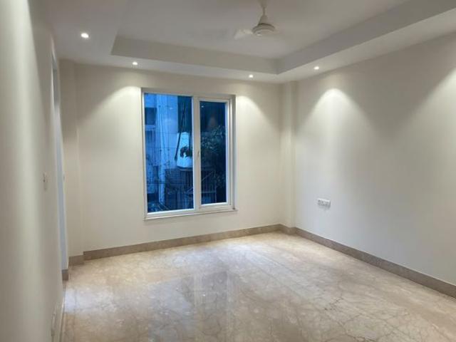 Resale | 4 BHK + 2700 Sq.Ft. Apartment in Greater Kailash II