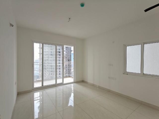 Resale | 4 BHK 2708 Sq.Ft. Apartment in Prestige Beverly Hills