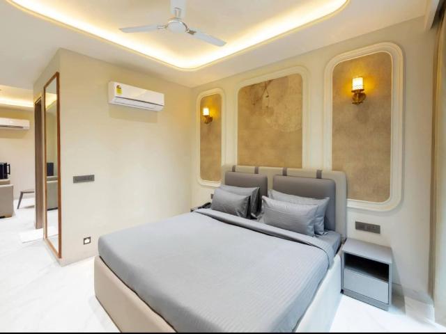 Resale | 4 BHK + 2720 Sq.Ft. Apartment in Godrej Meridien
