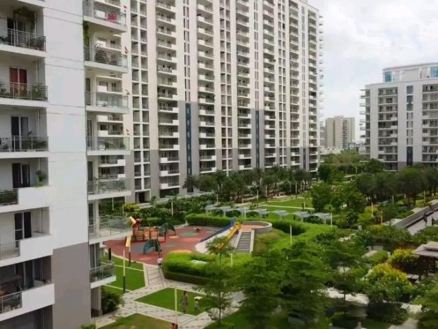 Resale | 4 BHK 2722 Sq.Ft. Apartment in DLF The Ultima