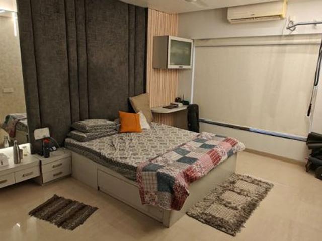 Resale | 4 BHK + 2800 Sq.Ft. Apartment in Mittal Crosswinds