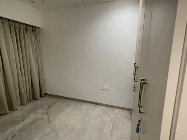 Resale | 4 BHK 2800 Sq.Ft. Apartment in S Raheja Evergreen