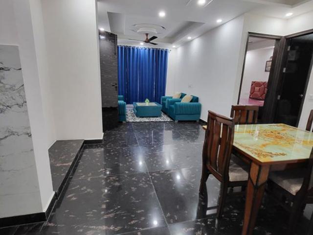 Resale | 4 BHK 2810 Sq.Ft. Apartment in DLF Westend Heights