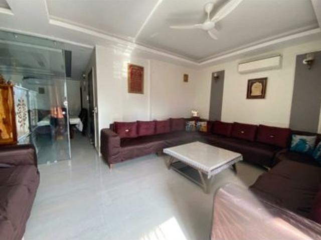 Resale | 4 BHK + 2835 Sq.Ft. Independent House in Sushant Lok 2