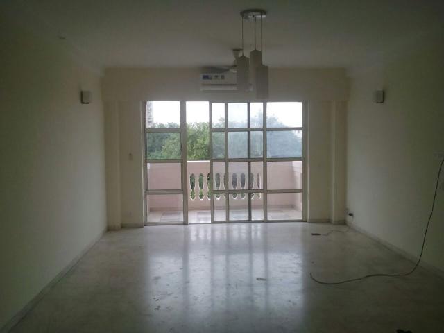 Resale | 4 BHK + 2985 Sq.Ft. Apartment in DLF Windsor Court