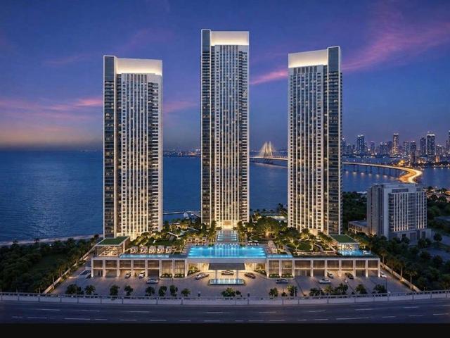 Resale | 4 BHK + 2900 Sq.Ft. Apartment in Godrej Bandra Bay