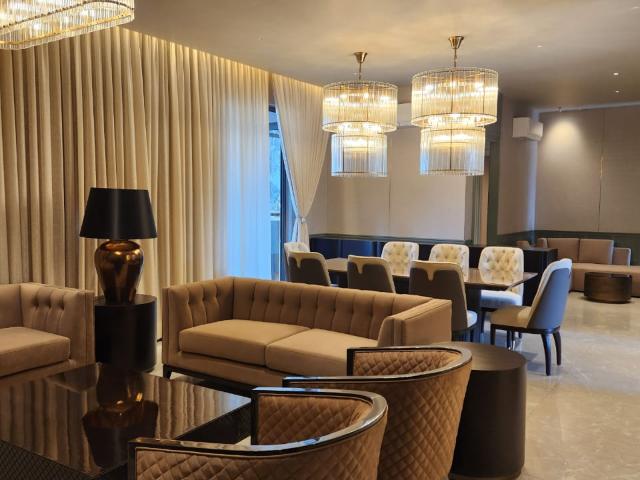 Resale | 4 BHK 2910 Sq.Ft. Apartment in The Prestige City