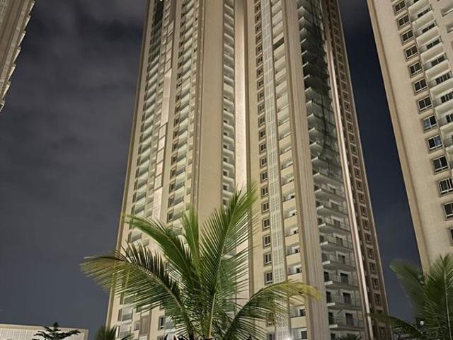 Resale | 4 BHK + 2938 Sq.Ft. Apartment in Aurobindo Kohinoor