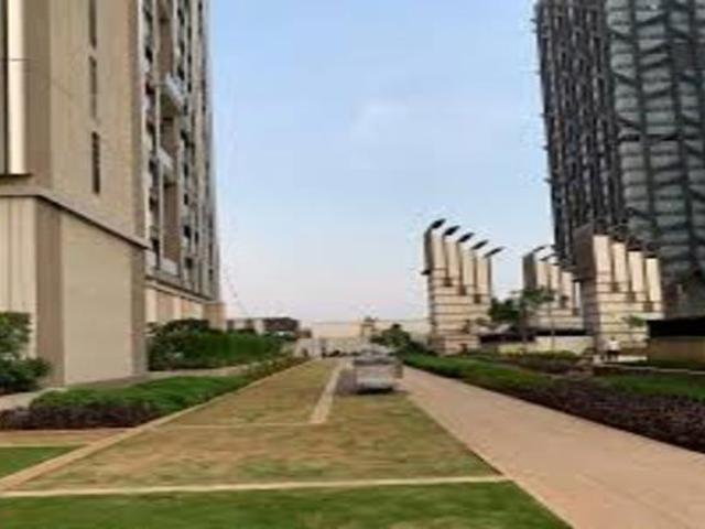Resale | 4 BHK 3025 Sq.Ft. Penthouse in Lodha Giardino