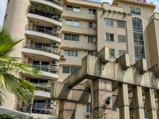 Resale | 4 BHK + 3165 Sq.Ft. Apartment in Pearls Gateway Tower