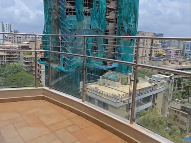 Resale | 4 BHK 3100 Sq.Ft. Apartment in Mangal Chhaya Apartment