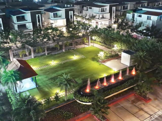 Resale | 4 BHK 3100 Sq.Ft. Apartment in Nacharam Gated Community