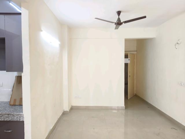 Resale | 4 BHK 3250 Sq.Ft. Apartment in Antriksh Central Avenue