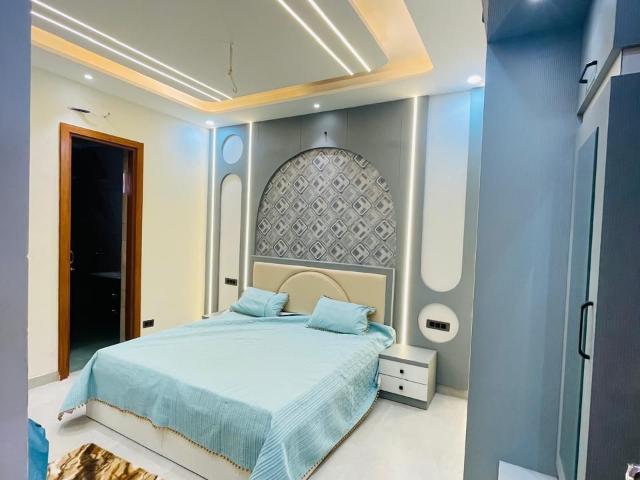 Resale | 4 BHK 3250 Sq.Ft. Apartment in Aerocity