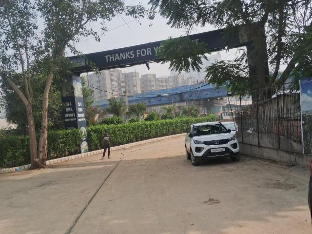 Resale | 4 BHK 3252 Sq.Ft. Apartment in Antriksh Central Avenue