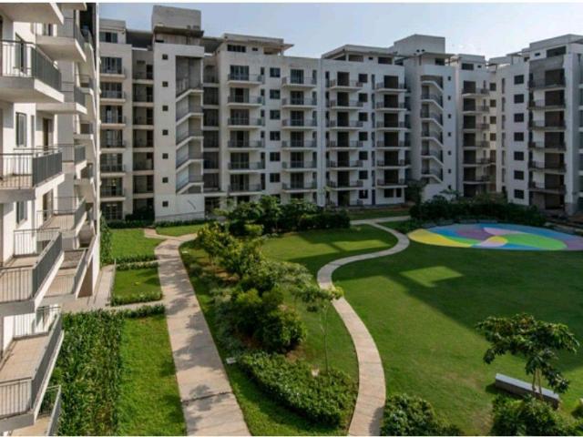 Resale | 4 BHK 3200 Sq.Ft. Apartment in Vatika Sovereign Next