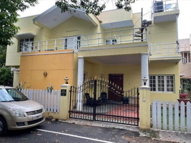 Resale | 4 BHK + 3200 Sq.Ft. Independent House in Yash Classic Enclave