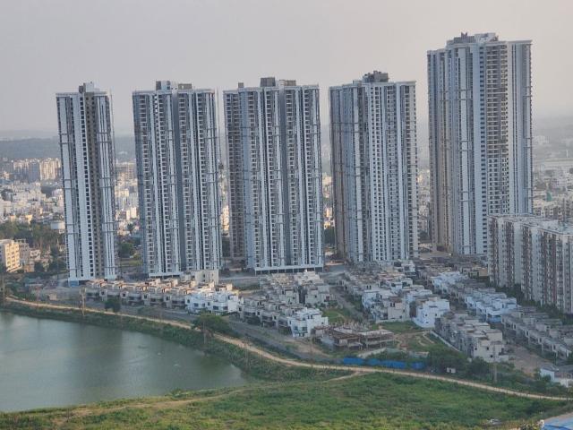 Resale | 4 BHK + 3330 Sq.Ft. Apartment in Vasavi Atlantis