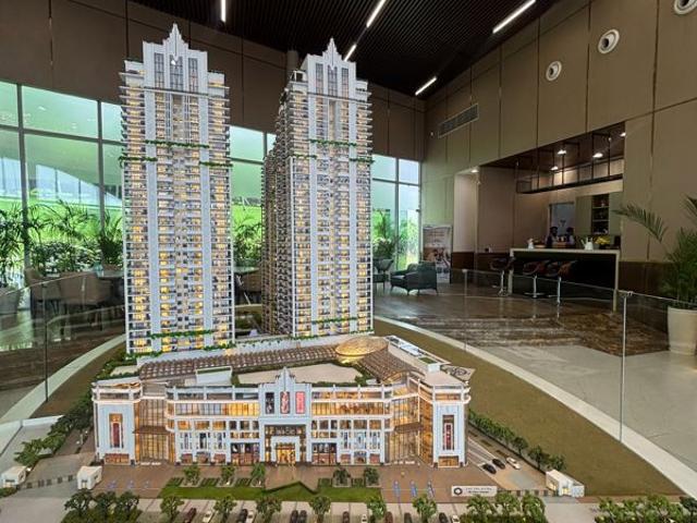 Resale | 4 BHK + 3460 Sq.Ft. Apartment in Hero Homes Palatial