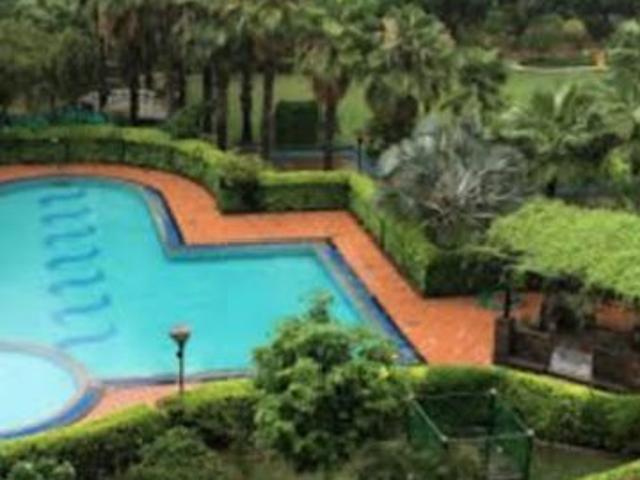 Resale | 4 BHK + 3550 Sq.Ft. Apartment in Parsvnath Srishti