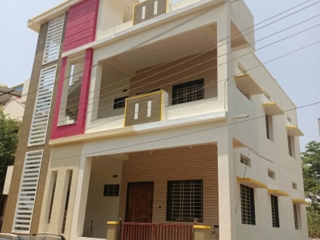 Resale | 4 BHK 355 Sq.Yd. Independent House in Dlf Ankur Vihar