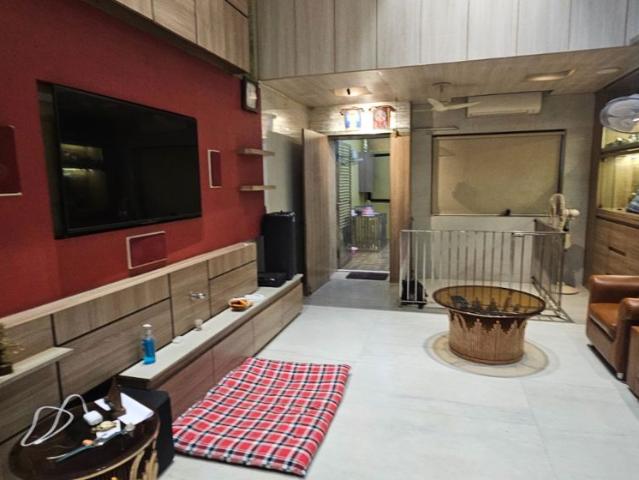 Resale | 4 BHK 3500 Sq.Ft. Villa in Gaurav Enclave I
