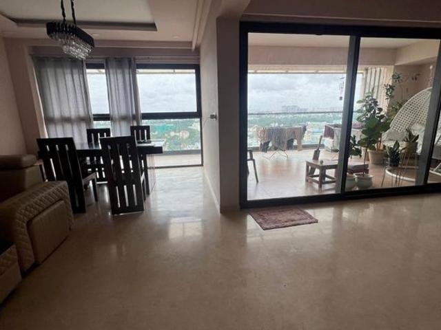 Resale | 4 BHK 3500 Sq.Ft. Apartment in Pramuk MM Meridian