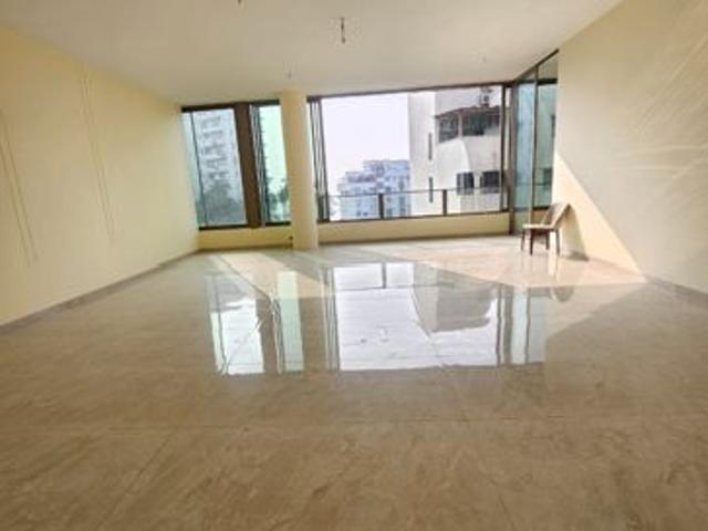 Resale | 4 BHK 3500 Sq.Ft. Apartment in Wadhwa Samarpan