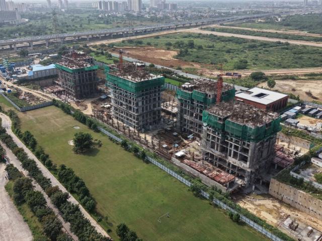 Resale | 4 BHK + 3531 Sq.Ft. Apartment in Max Estate 360