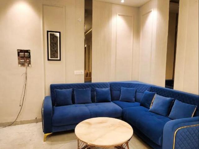 Resale | 4 BHK 3642 Sq.Ft. Apartment in Sector 82