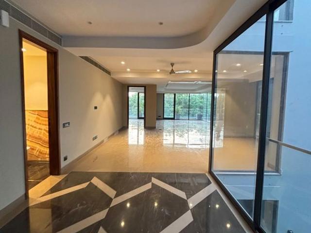 Resale | 4 BHK + 3610 Sq.Ft. Apartment in Vasant Vihar