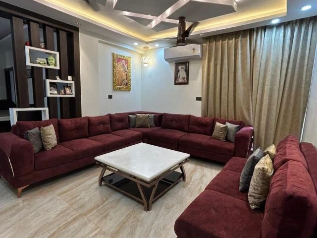 Resale | 4 BHK 3750 Sq.Ft. Apartment in M3M Altitude