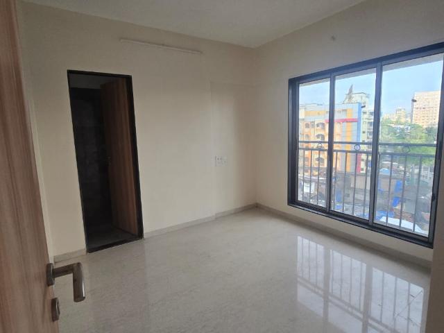 Resale | 4 BHK 3964 Sq.Ft. Apartment in Wadhwa Samarpan
