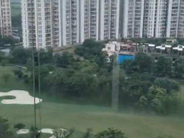 Resale | 4 BHK + 3938 Sq.Ft. Apartment in Kalpataru Vista