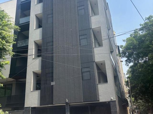 Resale | 4 BHK + 400 Sq.Yd. Independent House in Defence Colony