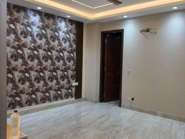 Resale | 4 BHK + 4222 Sq.Ft. Apartment in Sector 70