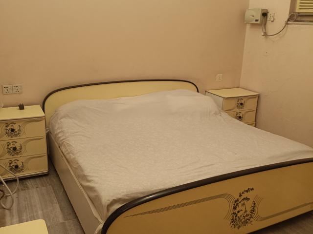 Resale | 4 BHK + 4500 Sq.Ft. Villa in K Raheja Gardens