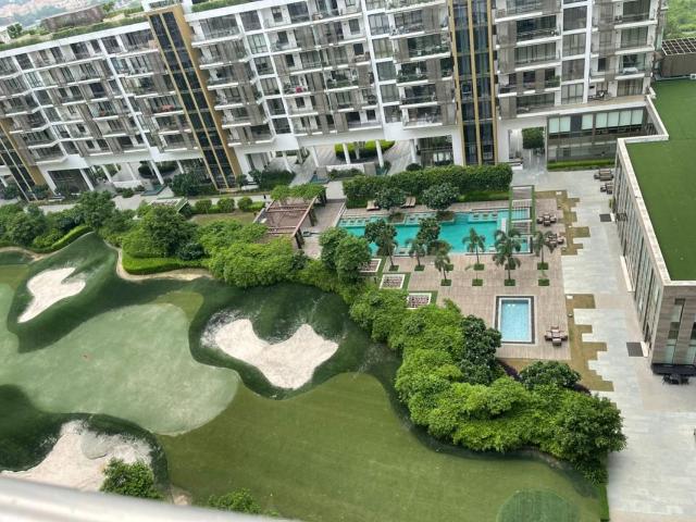 Resale | 4 BHK + 4500 Sq.Ft. Apartment in M3M Golf Estate Fairway West