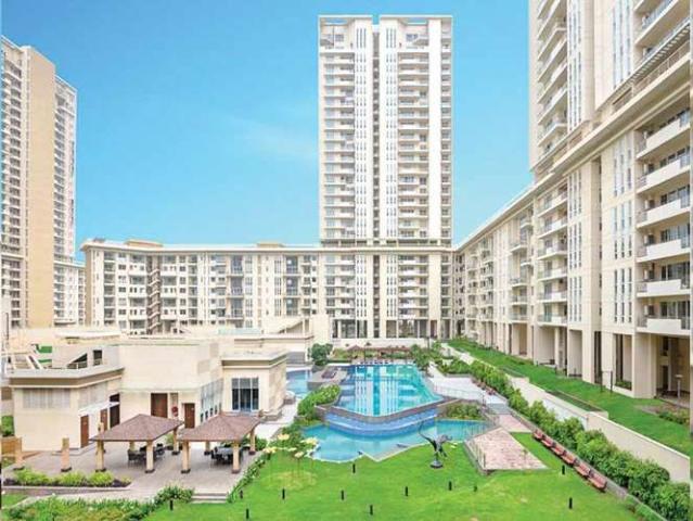 Resale | 4 BHK + 4848 Sq.Ft. Apartment in Experion Windchants