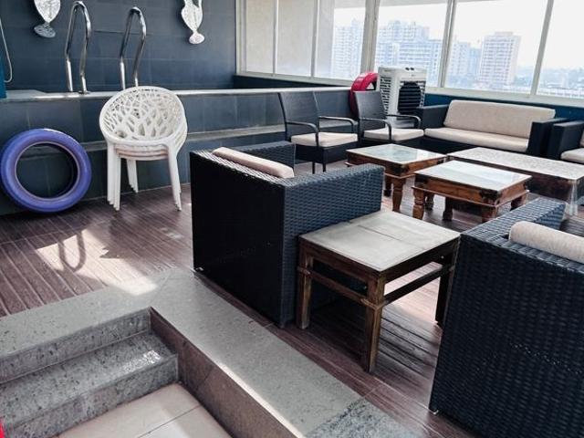 Resale | 4 BHK + 4943 Sq.Ft. Apartment in Estado Presidential Phase II