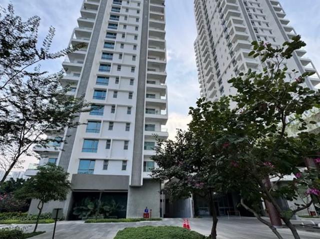 Resale | 4 BHK + 4905 Sq.Ft. Apartment in Jayabheri The Peaks