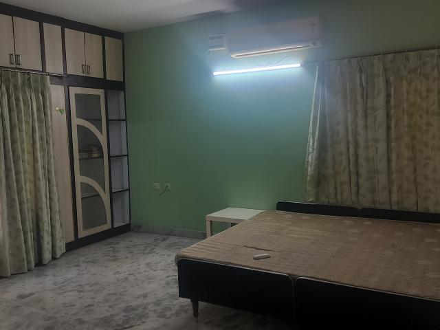 Resale | 4 BHK 5000 Sq.Ft. Apartment in Jubilee Hills