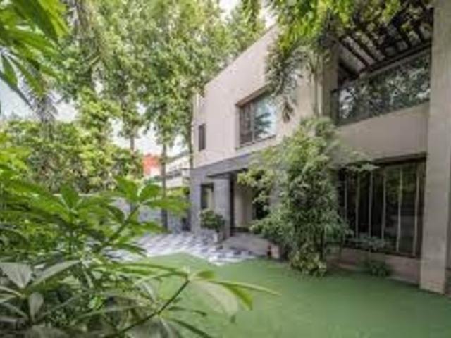 Resale | 4 BHK 500 Sq.Yd. Villa in Vasant Vihar