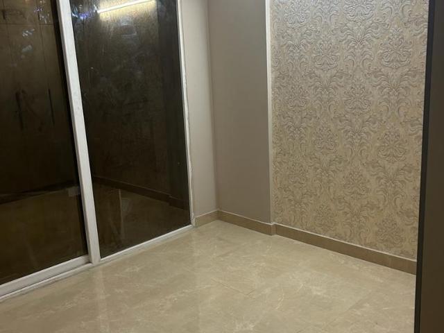 Resale | 4 BHK 5200 Sq.Ft. Apartment in Delphine Central Park Estates