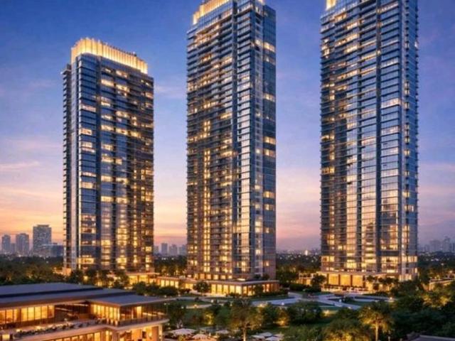 Resale | 4 BHK + 5600 Sq.Ft. Apartment in Oberoi Three Sixty North