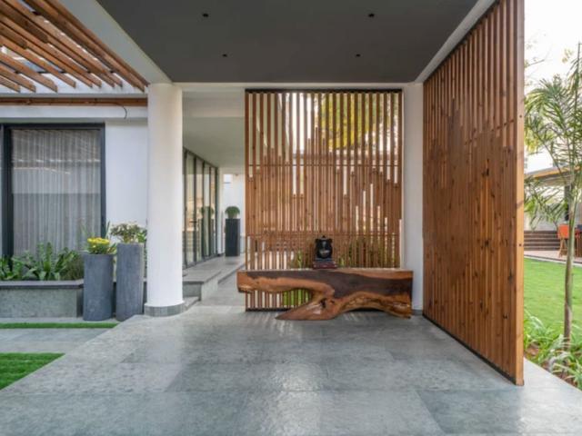 Resale | 4 BHK + 6000 Sq.Ft. Villa in Legend Chimes