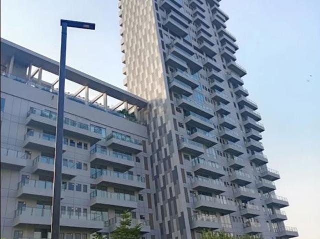 Resale | 4 BHK + 6000 Sq.Ft. Apartment in Paras Quartier