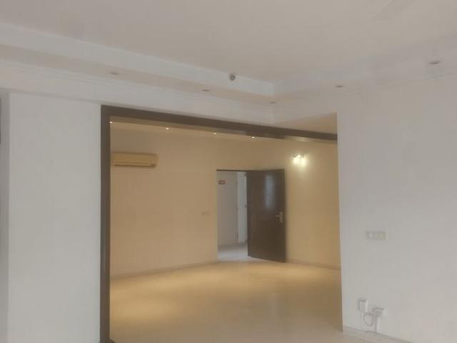 Resale | 4 BHK + 7400 Sq.Ft. Apartment in DLF The Camellias