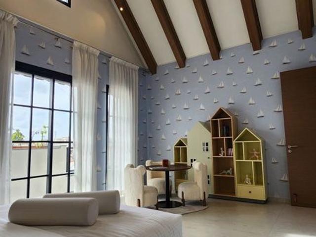 Resale | 4 BHK 8500 Sq.Ft. Independent House in Sobha Oakshire