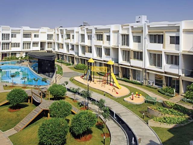Resale | 4 BHK + Basement 3450 Sq.Ft. Villa in Rohan Seher